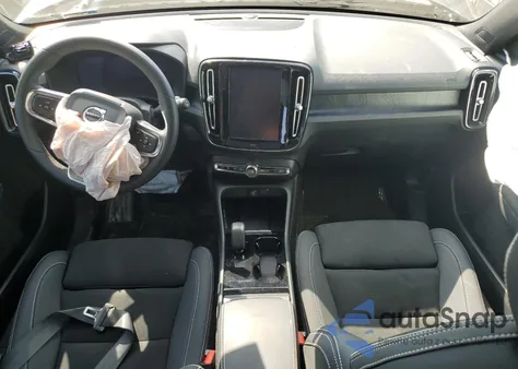 2024 Volvo Xc40 Recharge Ultimate z USA, uszkodzony, nr VIN YV4ER3XM8R2252325